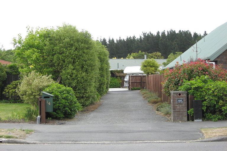 Photo of property in 14 Forest Park Place, Parklands, Christchurch, 8083