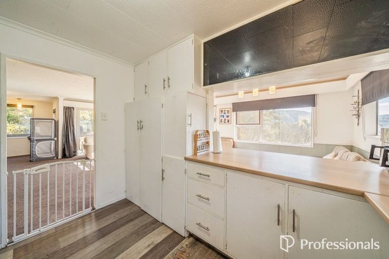 Photo of property in 110 Holborn Drive, Stokes Valley, Lower Hutt, 5019