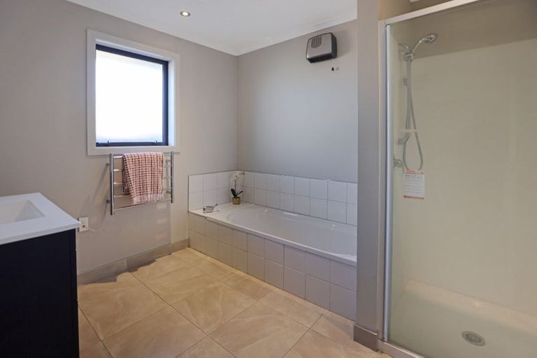 Photo of property in 3a Buckleys Terrace, Tinwald, Ashburton, 7700