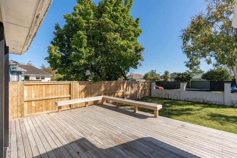 Photo of property in 42 Montgomery Crescent, Bader, Hamilton, 3206