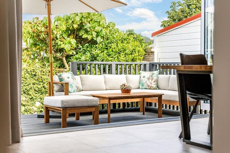 Photo of property in 32 Hiropi Street, Newtown, Wellington, 6021