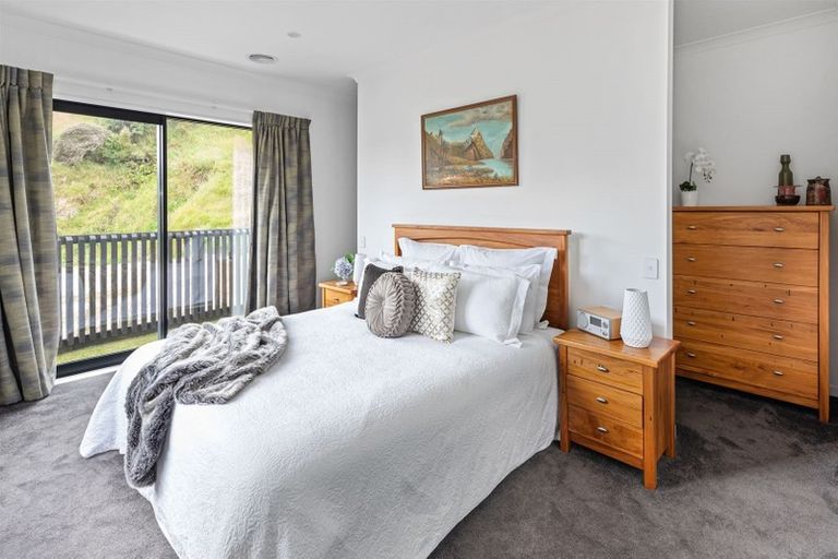 Photo of property in 1 Crompton Avenue, Churton Park, Wellington, 6037