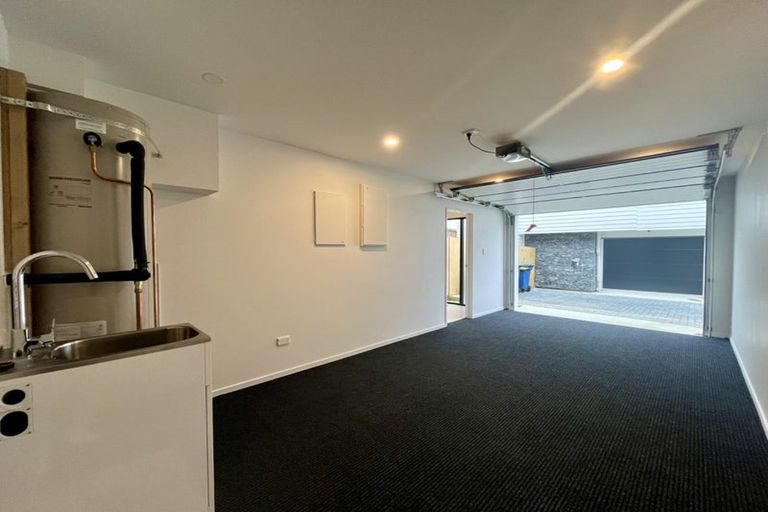 Photo of property in 8 Elegant Lane, Ranui, 0612