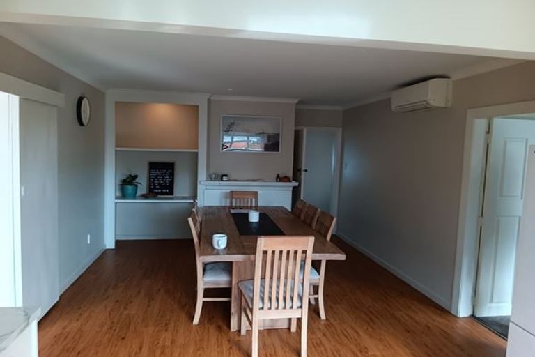 Photo of property in 16 Craven Street, Sockburn, Christchurch, 8042