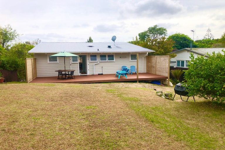 Photo of property in 104 Aeroview Drive, Beach Haven, Auckland, 0626