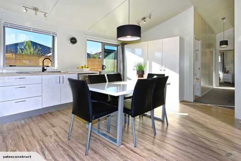 Photo of property in 3 Kingsbridge Drive, Burwood, Christchurch, 8083