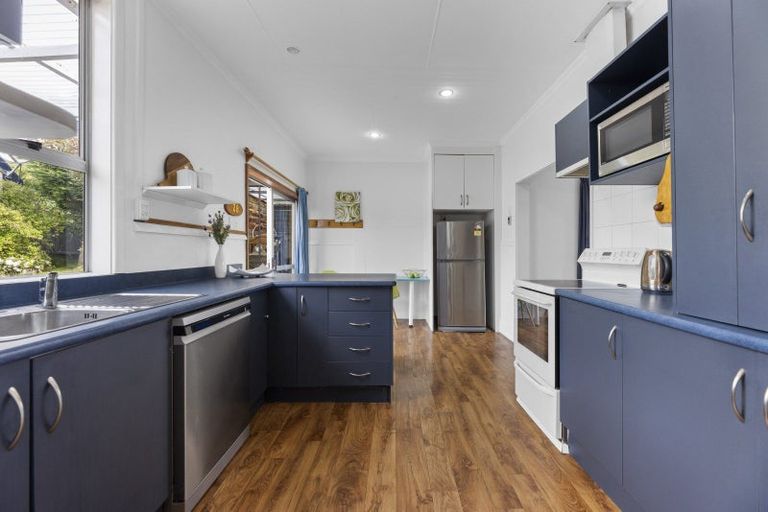 Photo of property in 28 Brighton Road, Green Island, Dunedin, 9018