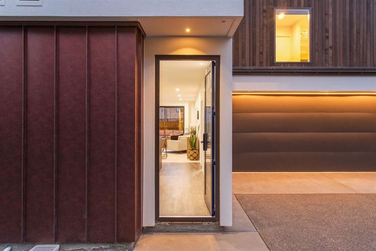 Photo of property in 2/39 Webb Street, St Albans, Christchurch, 8014