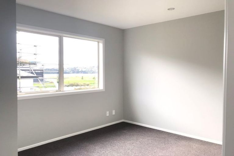 Photo of property in 12 Kota Lane, Hobsonville, Auckland, 0616