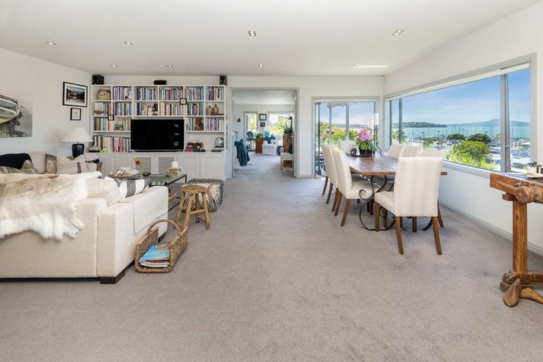 Photo of property in 74 Compass Way, Half Moon Bay, Auckland, 2012