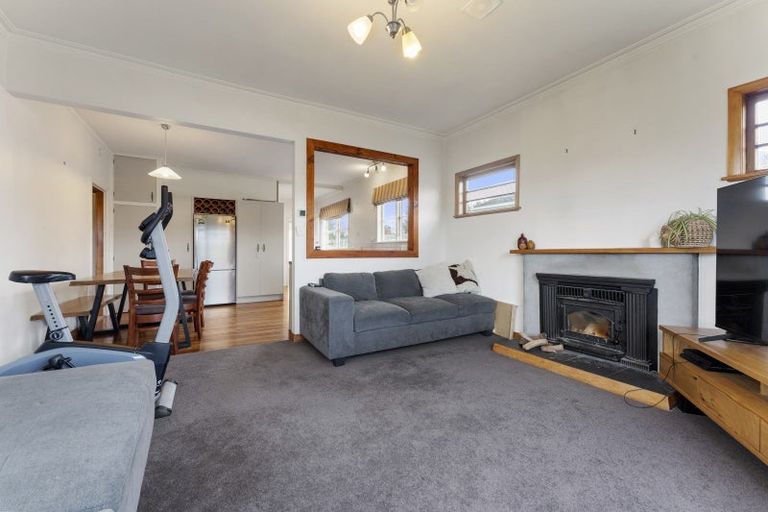 Photo of property in 16 Dudley Street, Levin, 5510