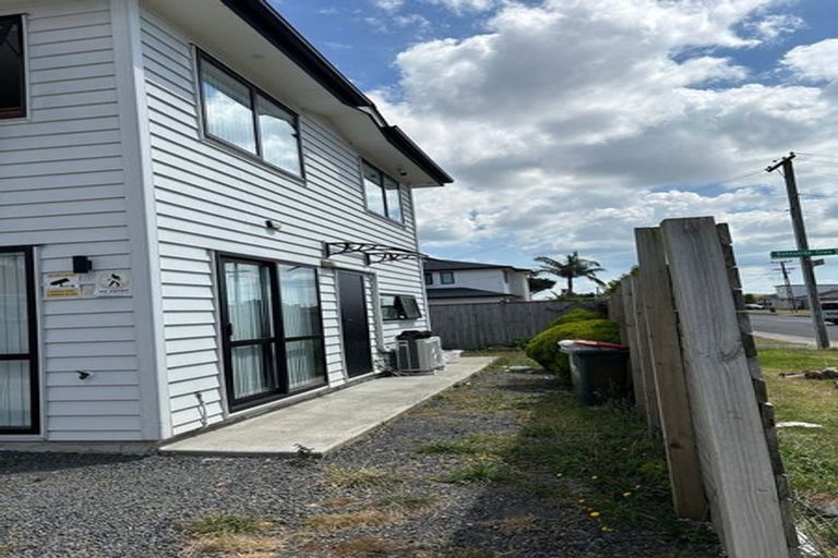 Photo of property in 23a Motatau Road, Papatoetoe, Auckland, 2025