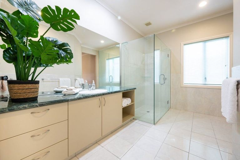 Photo of property in 52 Russell Robertson Drive, Havelock North, 4130