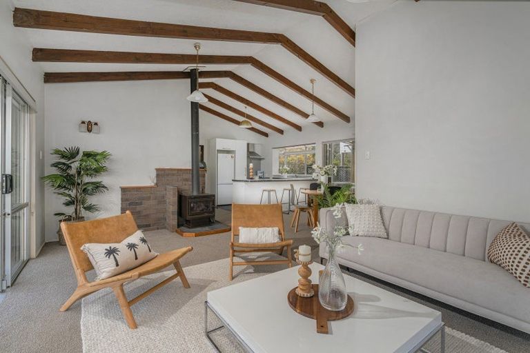 Photo of property in 6 Punga Place, Whitianga, 3510