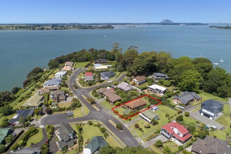 Photo of property in 12 Myrtle Drive, Omokoroa, 3114