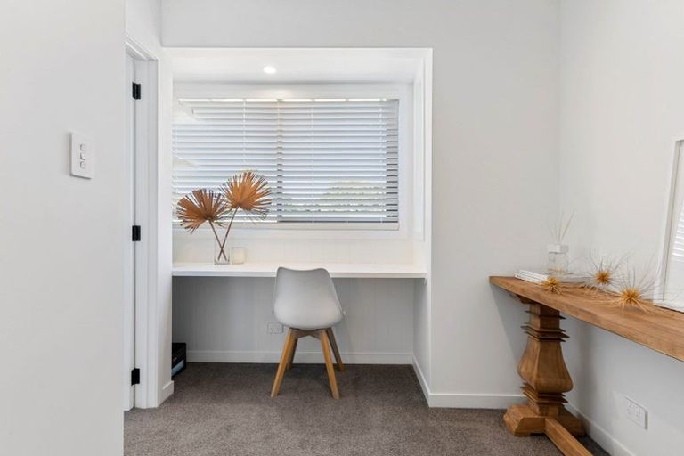 Photo of property in 16c Hamurana Place, Te Atatu Peninsula, Auckland, 0610