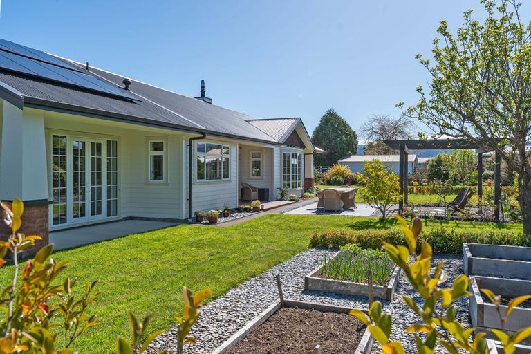 Photo of property in 40a Richmond Road, Carterton, 5713