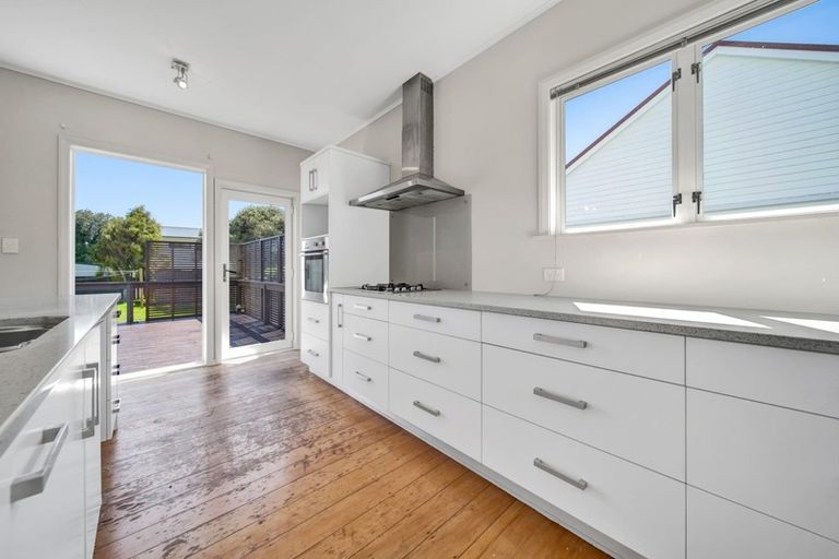 Photo of property in 38 Pembroke Road, Stratford, 4332