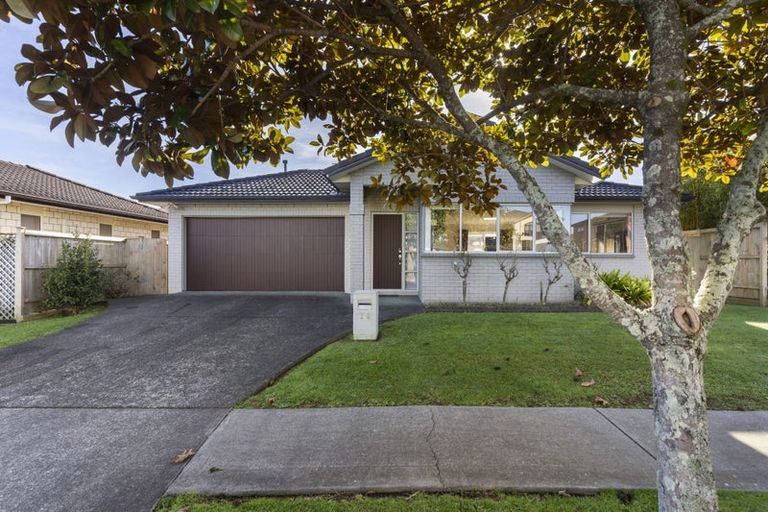 Photo of property in 76 Baverstock Road, Flat Bush, Auckland, 2016