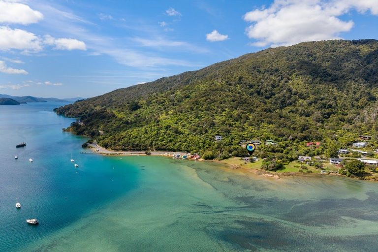 Photo of property in 1755 Queen Charlotte Drive, Linkwater, Picton, 7281
