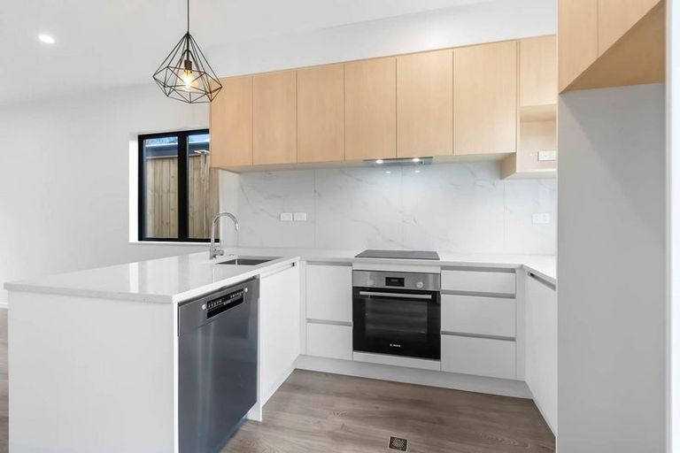 Photo of property in 19/12 Arney Road, Ranui, Auckland, 0612