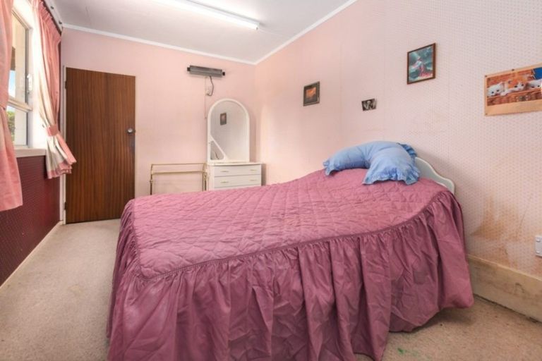 Photo of property in 7 Kenef Road, Paremata, Porirua, 5024