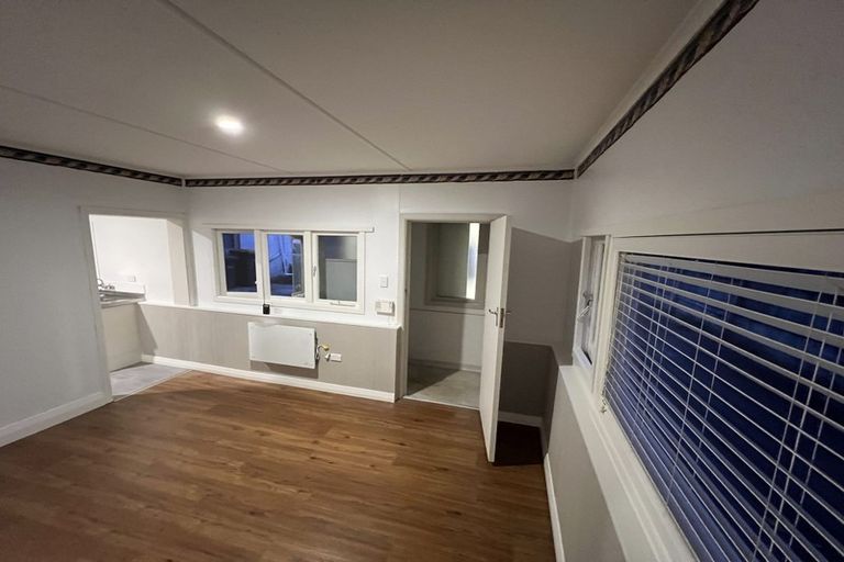 Photo of property in 6 Brighton Terrace, Murrays Bay, Auckland, 0630