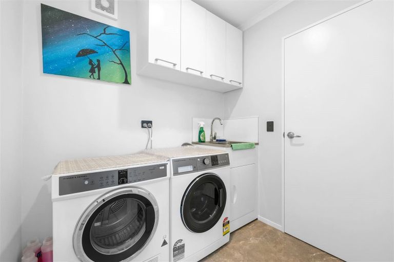 Photo of property in 50 Kauri Heart Avenue, Takanini, 2112