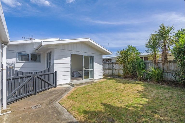 Photo of property in 3/175 Park Road, West End, Palmerston North, 4410