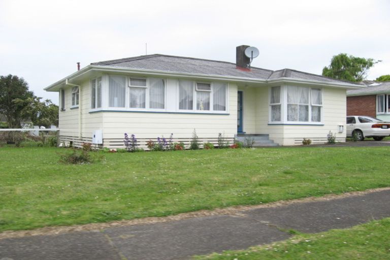 Photo of property in 25 Mariner Street, Mangere, Auckland, 2022