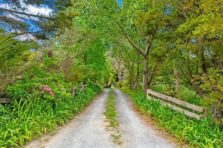 Photo of property in 390 Silver Hill Road, Wellsford, 0975