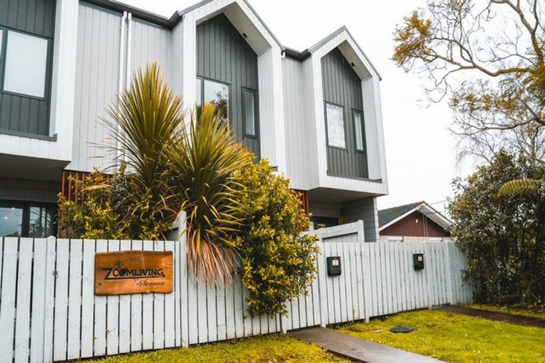 Photo of property in 3/66 Swanson Road, Henderson, Auckland, 0610