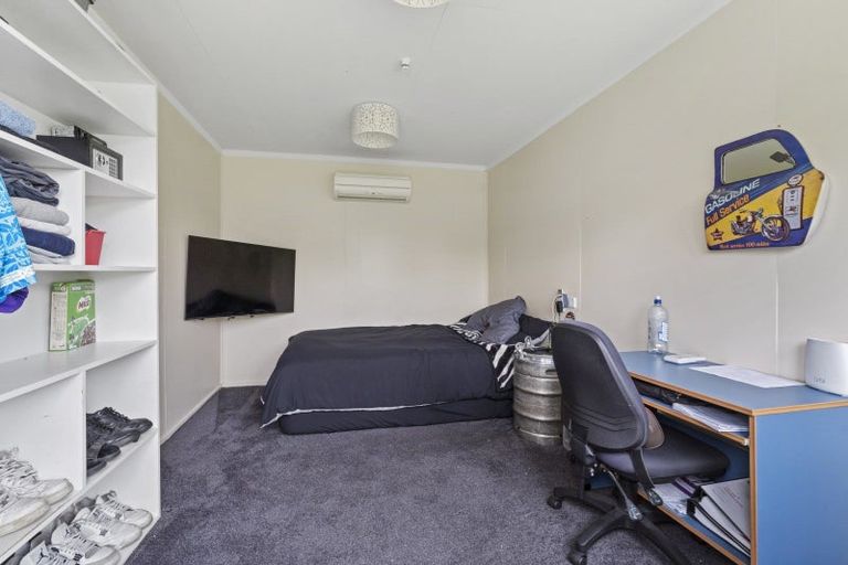 Photo of property in 103 Atkinson Avenue, Otaki Beach, Otaki, 5512