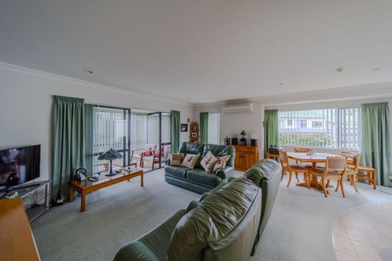 Photo of property in 58g Guppy Road, Greenmeadows, Napier, 4112