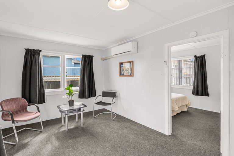 Photo of property in 31 Matai Street, Castlecliff, Whanganui, 4501