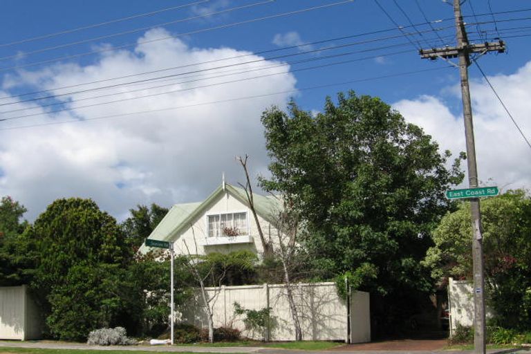 Photo of property in 34 East Coast Road, Milford, Auckland, 0620
