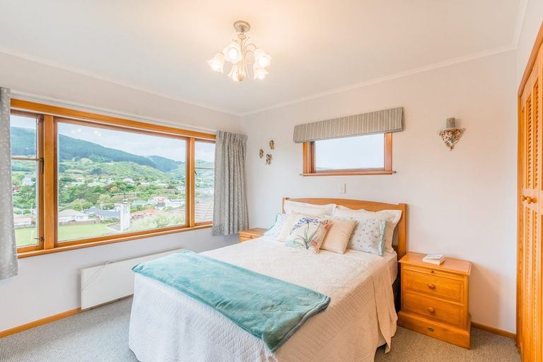 Photo of property in 367 Main Road, Tawa, Wellington, 5028