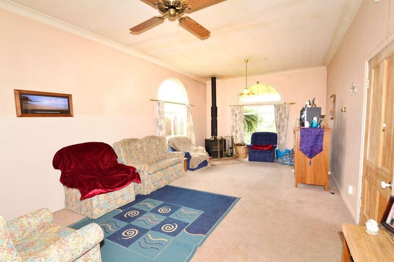 Photo of property in 11 Henderson Street, Mornington, Dunedin, 9011