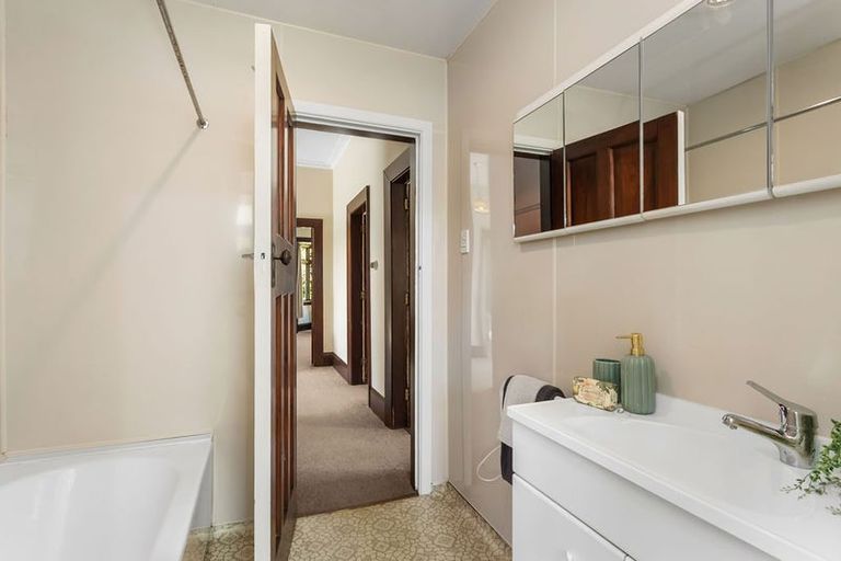 Photo of property in 19 Severn Street, St Albans, Christchurch, 8014