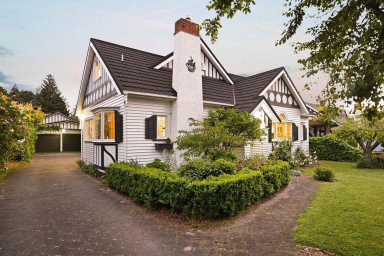 Photo of property in 3 Armagh Street, Hamilton East, Hamilton, 3216