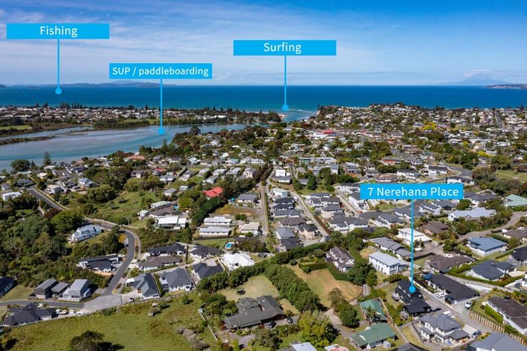 Photo of property in 7 Nerehana Place, Red Beach, 0932