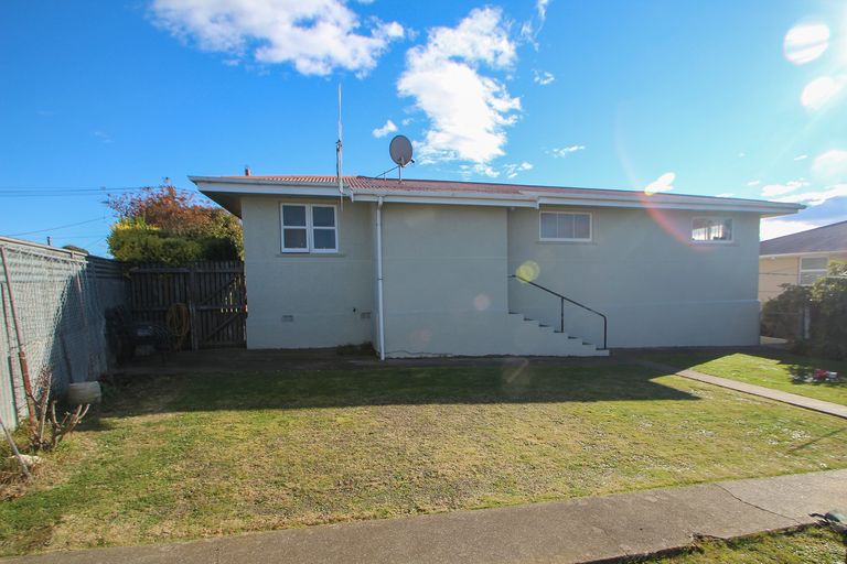 Photo of property in 43 Stuart Street, Holmes Hill, Oamaru, 9401