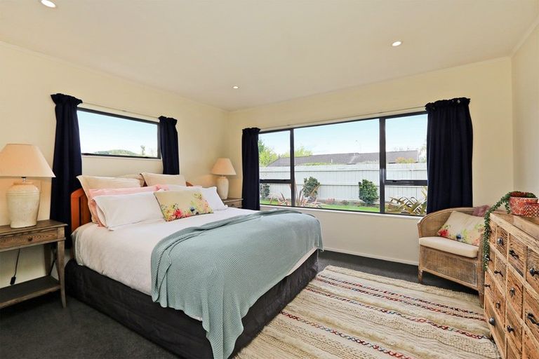 Photo of property in 71 Wharerangi Road, Greenmeadows, Napier, 4112