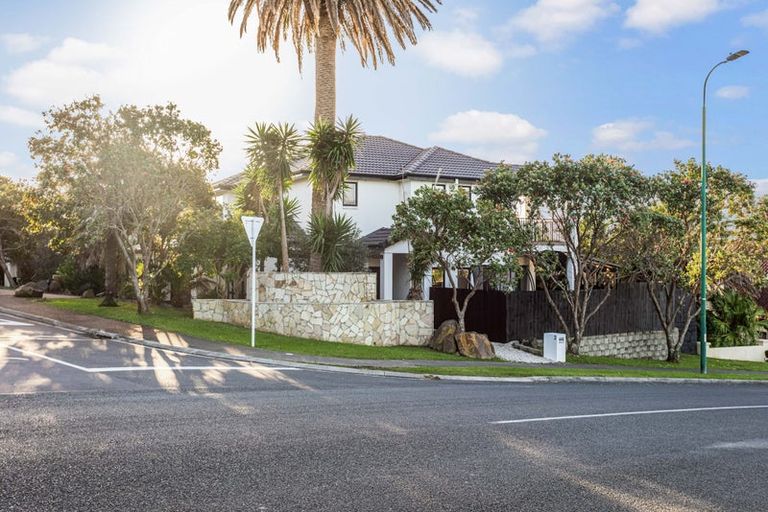 Photo of property in 2 Quarter Deck Lane, Gulf Harbour, Whangaparaoa, 0930