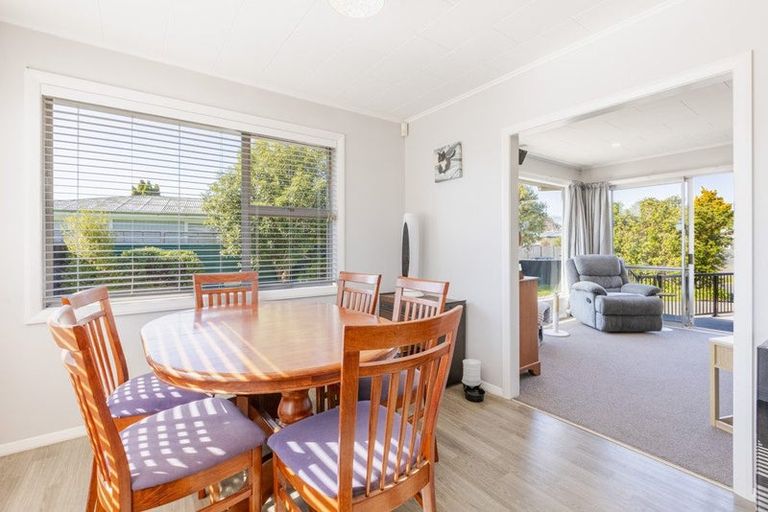 Photo of property in 6 Wynyard Crescent, Tamatea, Napier, 4112