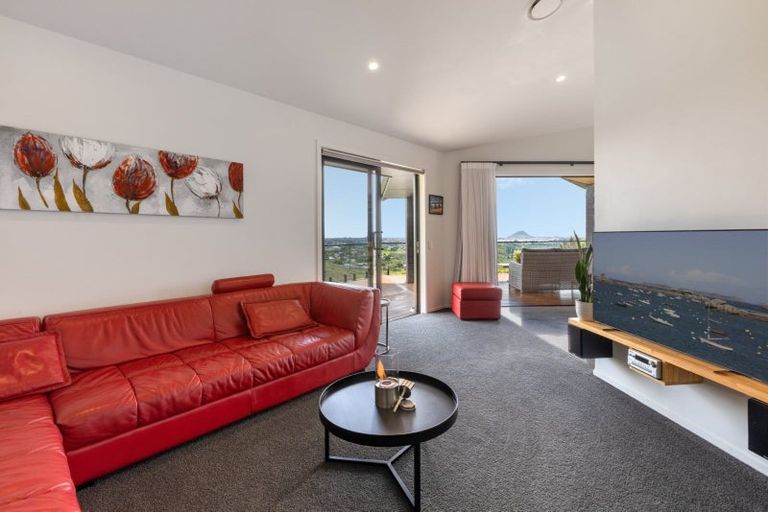 Photo of property in 20 Blackberry Way, Welcome Bay, Tauranga, 3175