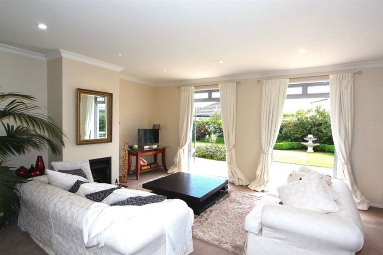 Photo of property in 40 Glen Oaks Drive, Northwood, Christchurch, 8051