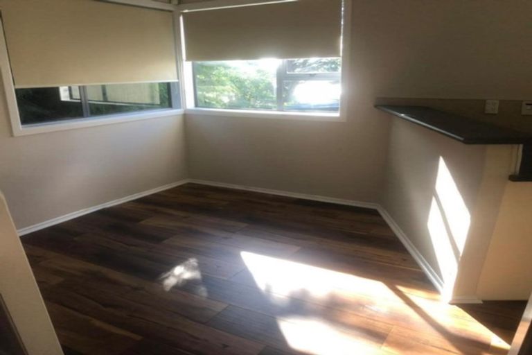 Photo of property in 25 Blease Street, New Lynn, Auckland, 0600