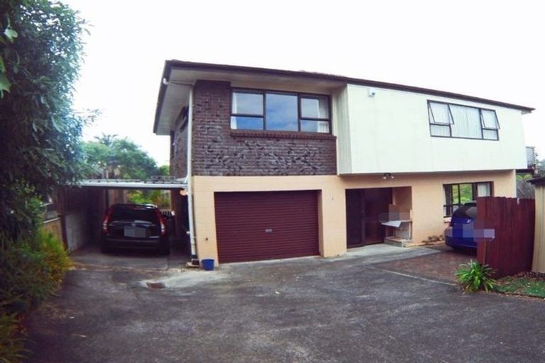 Photo of property in 2/52 Galloway Crescent, Farm Cove, Auckland, 2012