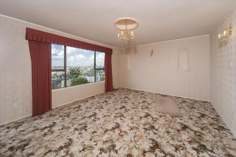 Photo of property in 7 Marama Street, Castor Bay, Auckland, 0620